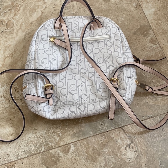 Calvin Klein mini backpack - Picture 2 of 3